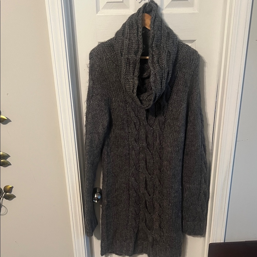 EUC H&M Wool/Acrylic Cable Knit Cowl Neck Sweater Dress Women  Size Medium